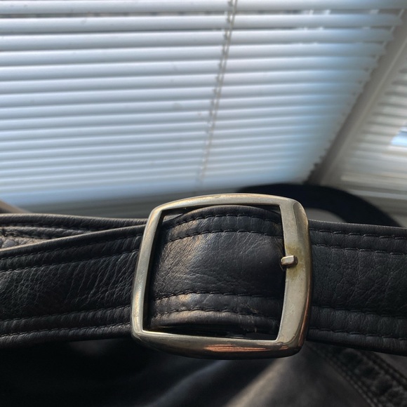 Vintage Black Leather Messenger Bag - Picture 11 of 13